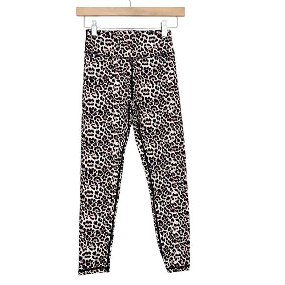 Zyia Cheetah Leopard Print Scrunch Butt Leggings Sz 4 - Picture 1 of 4